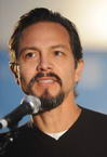 Benjamin Bratt photo